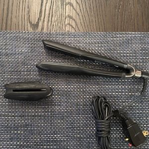 GHD platinum 1 “ flat iron